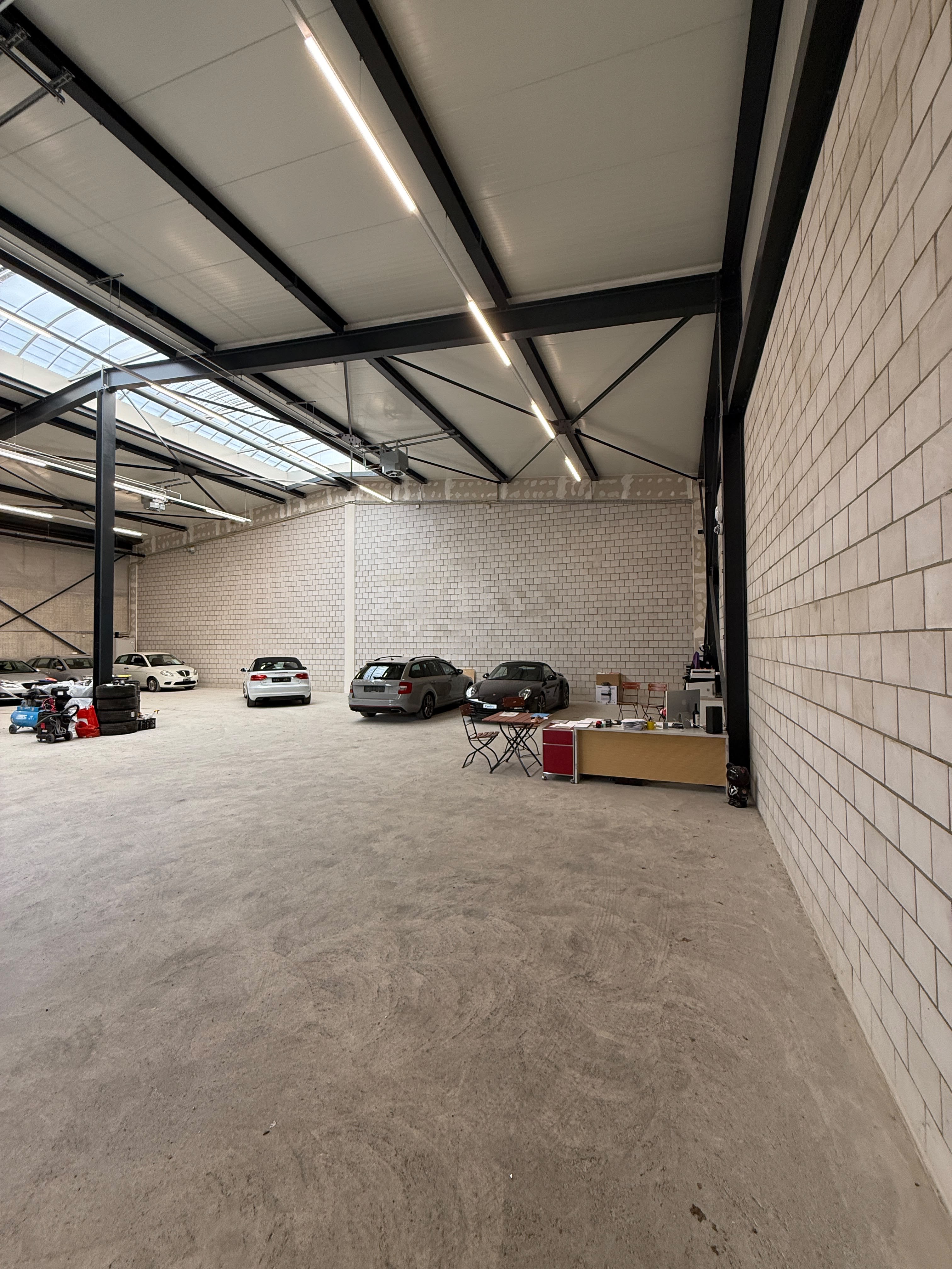 Moderne Gewerbehalle mit 408 m² - 2