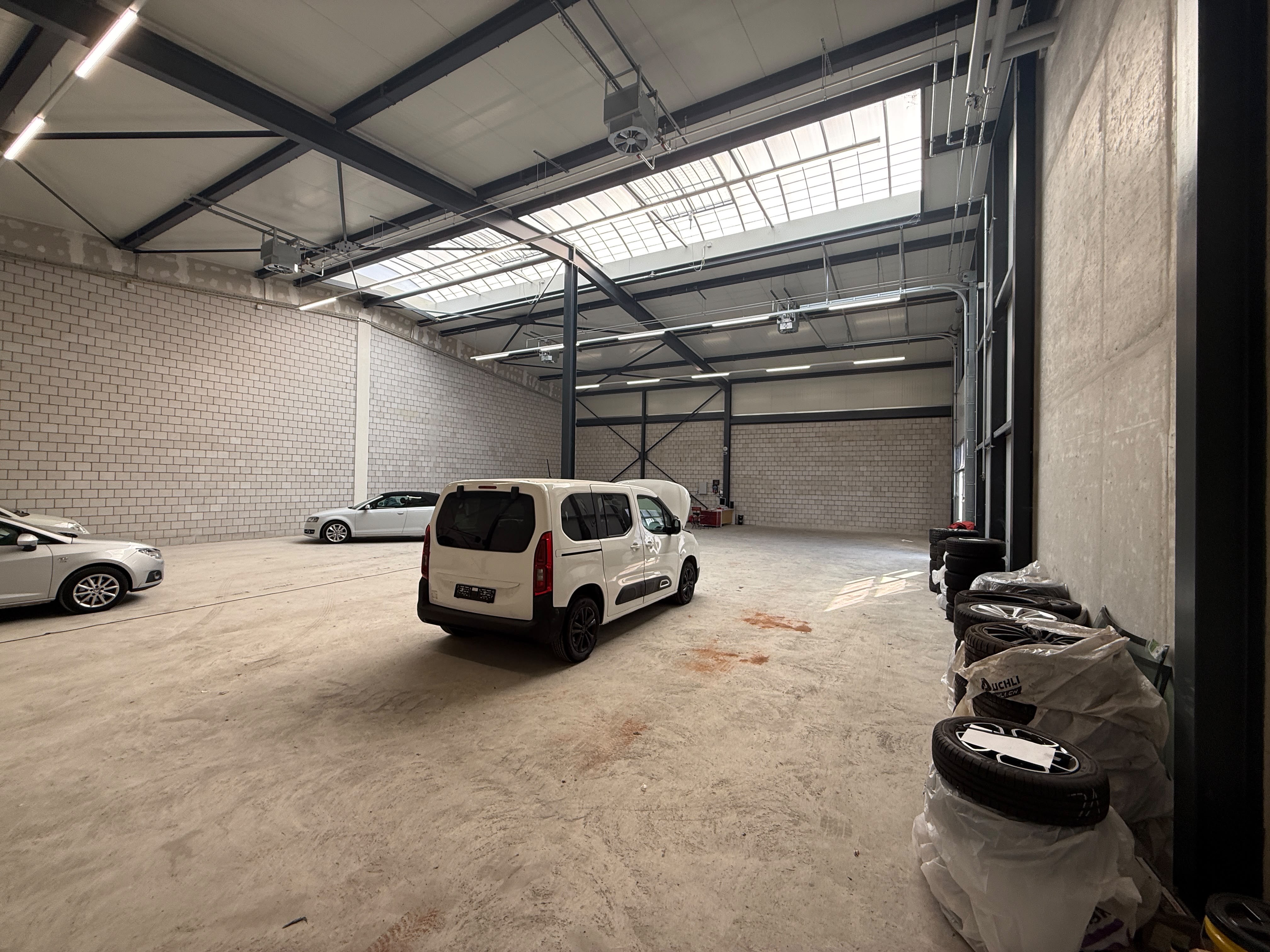 Moderne Gewerbehalle mit 408 m² - 3